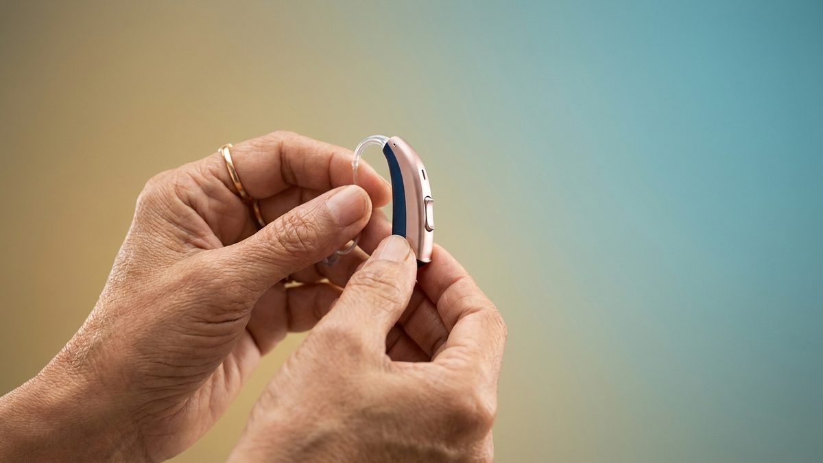 Signia Styletto IX Review: The Stylish Hearing Aid Revolution